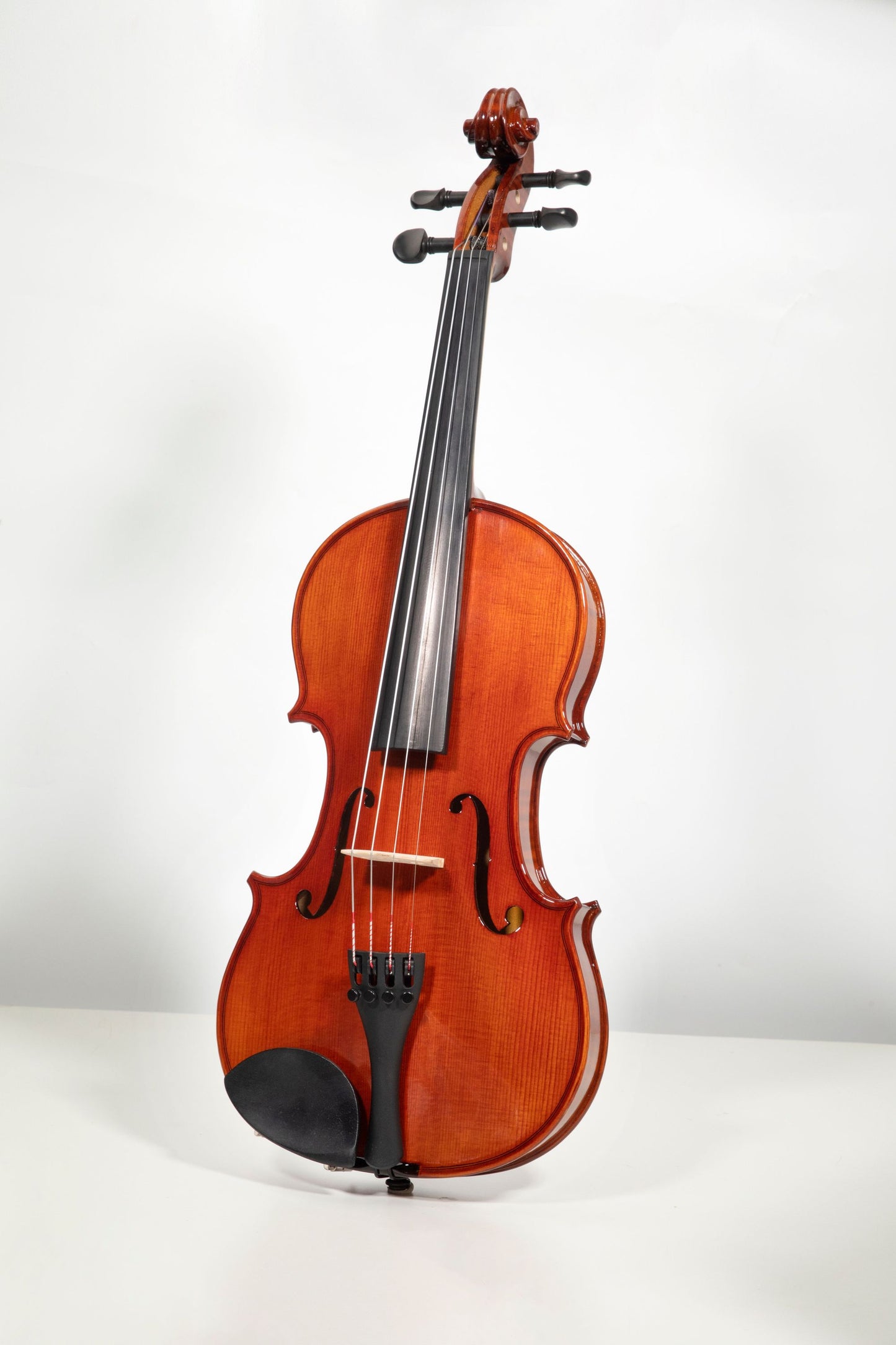 Suzuki SV-15AL 4/4 Solid Top Student Violin Outfit