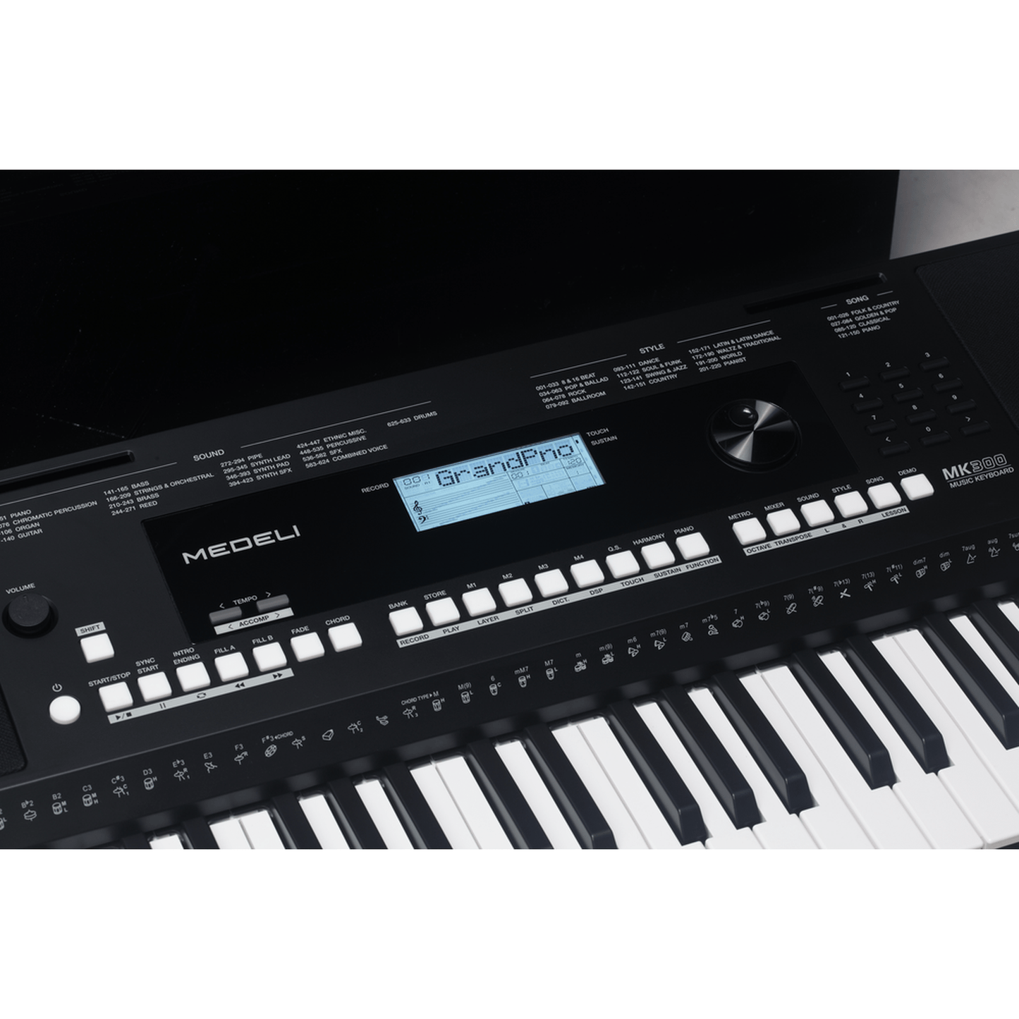 Medeli MK300 61 Keys Portable Keyboard close up