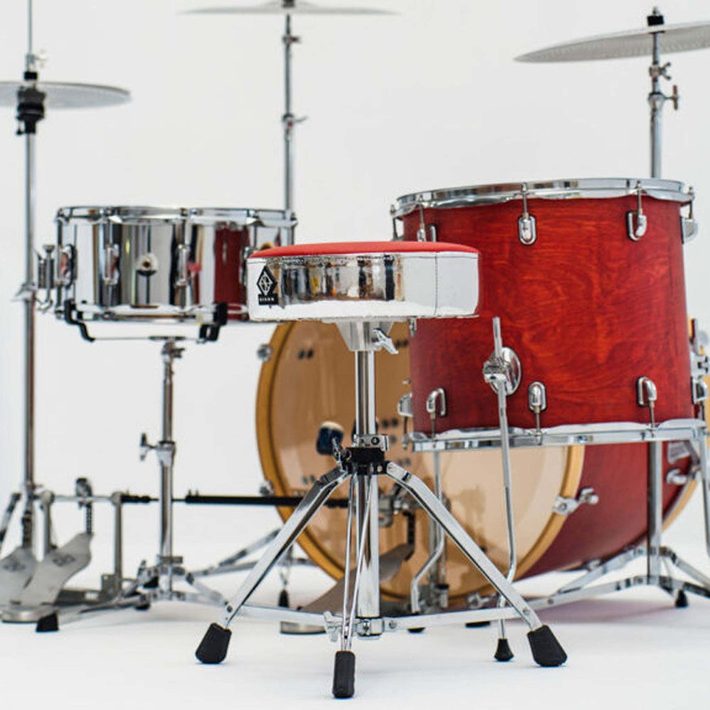 Dixon Double BracedDrum Throne - Metallic Finish / Red Top
