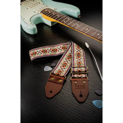 12 Bar Sandy Cape Strap